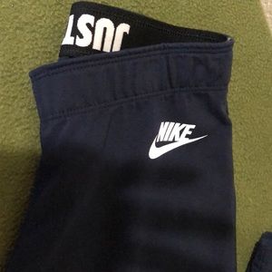 BRAND NEW NIKE